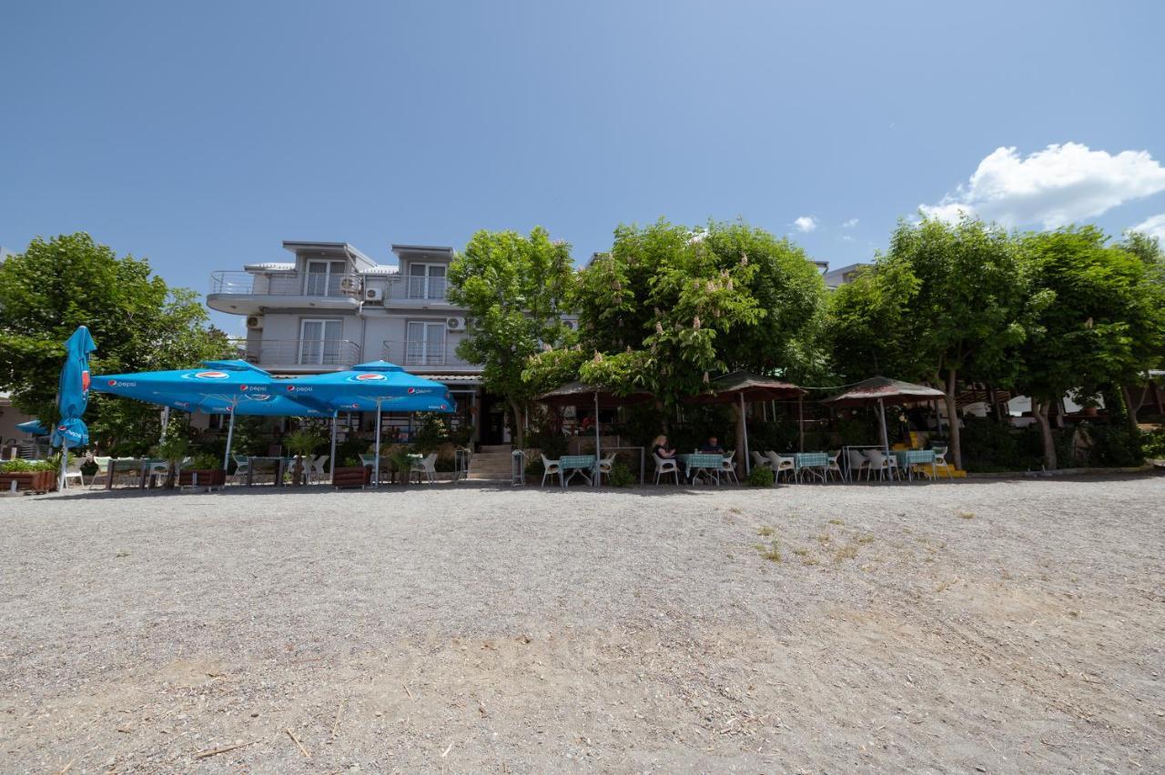 Hotel Holiday-M Ohrid Esterno foto
