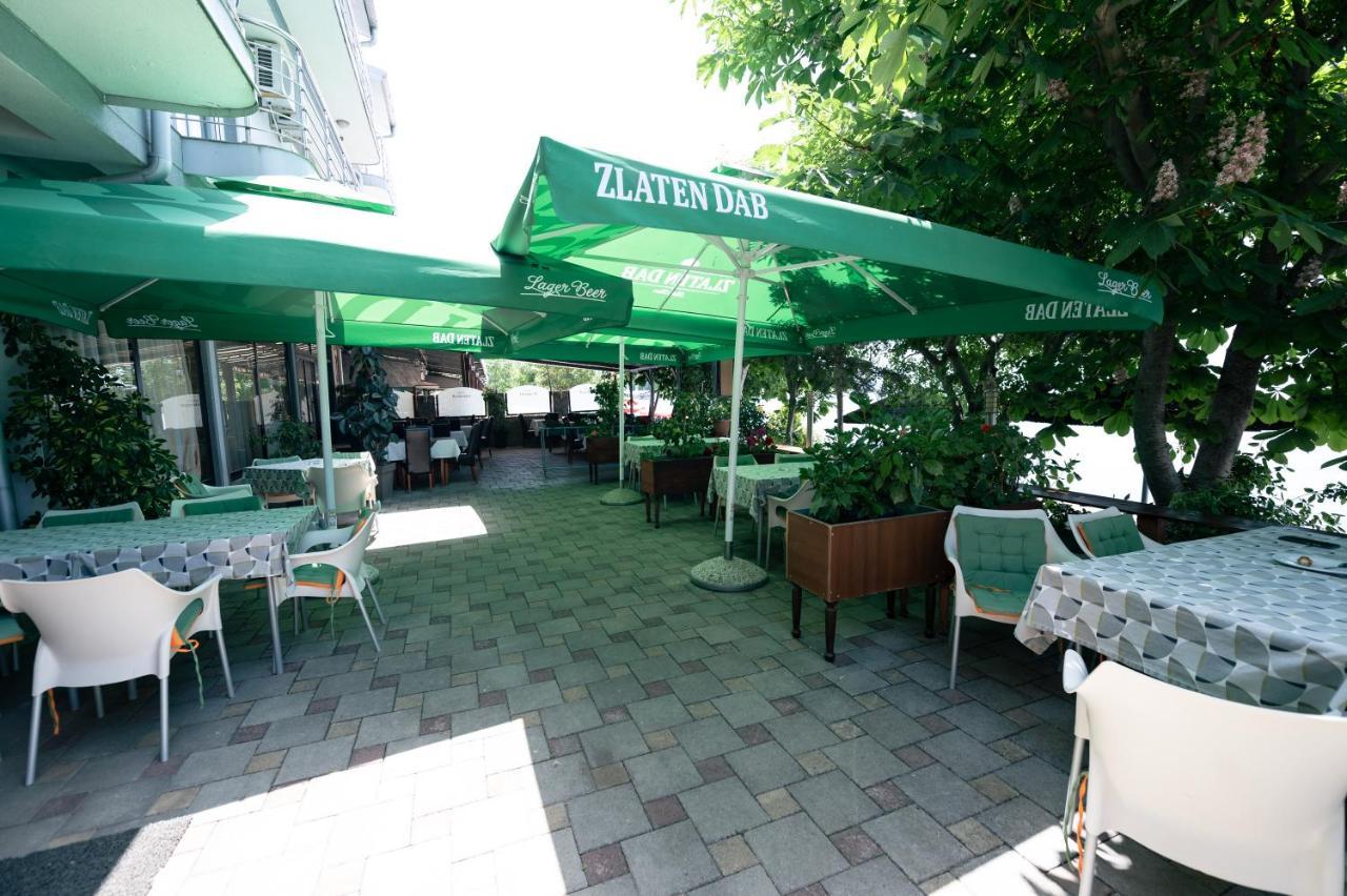 Hotel Holiday-M Ohrid Esterno foto