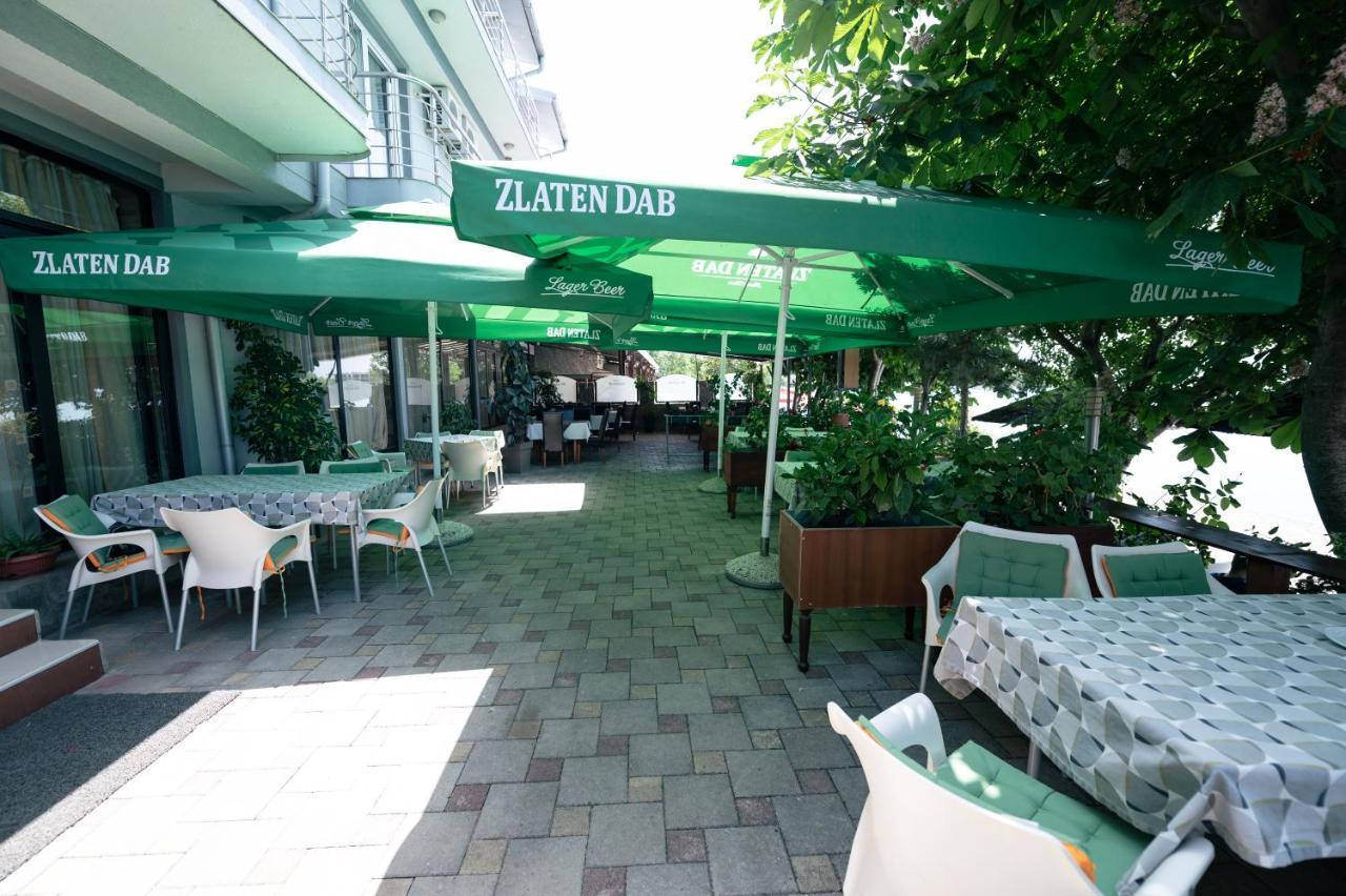 Hotel Holiday-M Ohrid Esterno foto