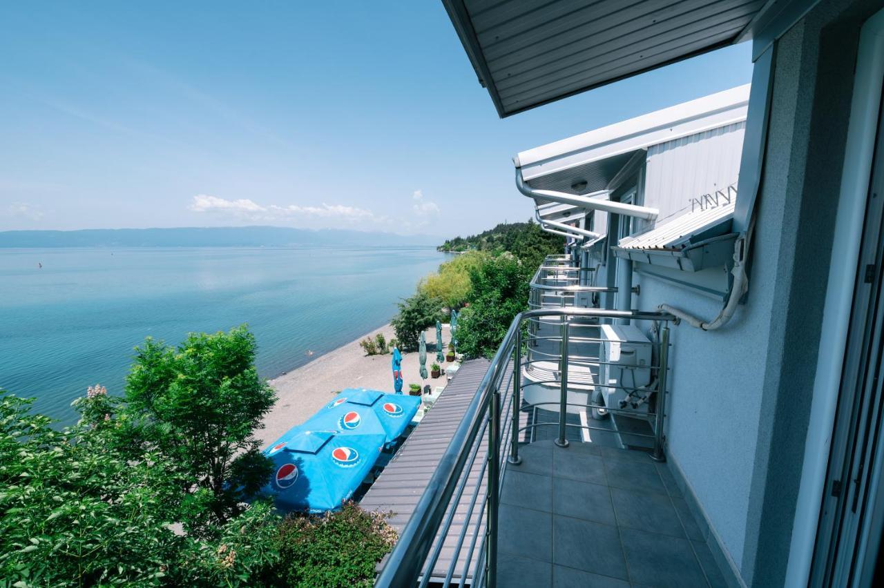 Hotel Holiday-M Ohrid Esterno foto